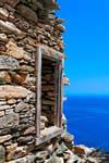 Sifnos Kastro fenetre sur mer, Griechenland