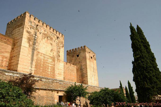 Mauern und Türme Alcazaba Granada - Spanien