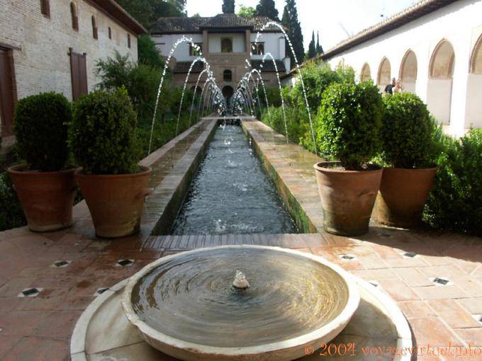 Patio de la Acequia del Generalife, Alhambra Generalife Granada - Spanien