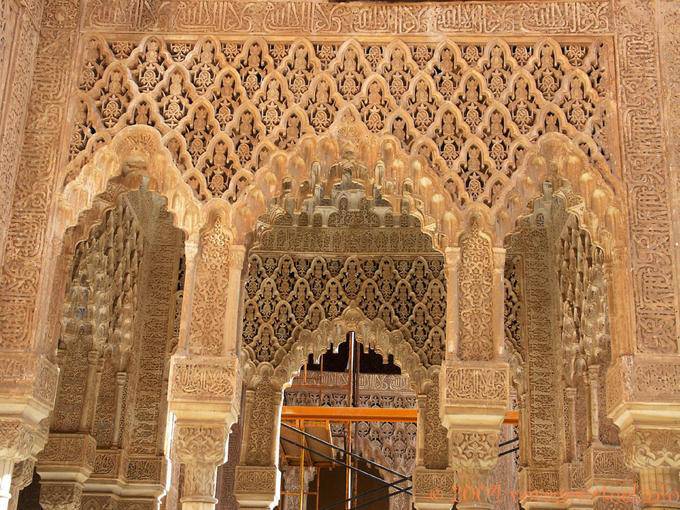 Gericht der Löwen. Innere des Pavillons, Alhambra Nasriden Granada - Spanien