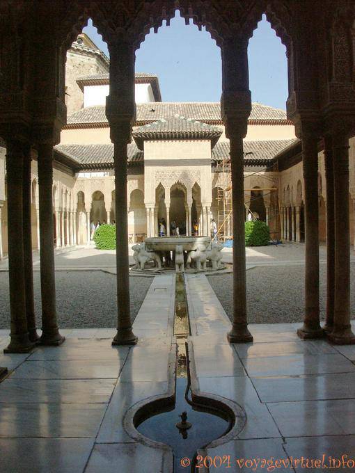 Gericht der Löwen. Gesamtansicht, Alhambra Nasriden Granada - Spanien