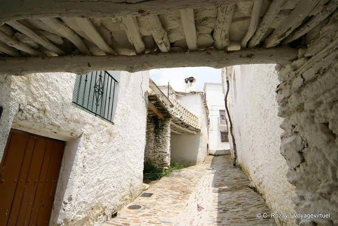 Typische Straße Bubión, Alpujarras - Spanien