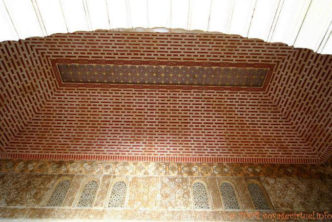 Decke von den Bauherren (Taifa von Hammudiden), Palast der Alcazaba, Malaga - Spanien, Andalusien