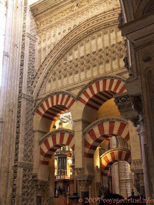 Integration der Kathedrale in der ursprünglichen Moschee, Cordoba Mezquita - Spanien, Andalusien