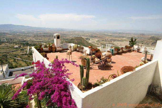 Panorama-Dachgarten eines Hauses in Mojacar - Spanien, Andalusien