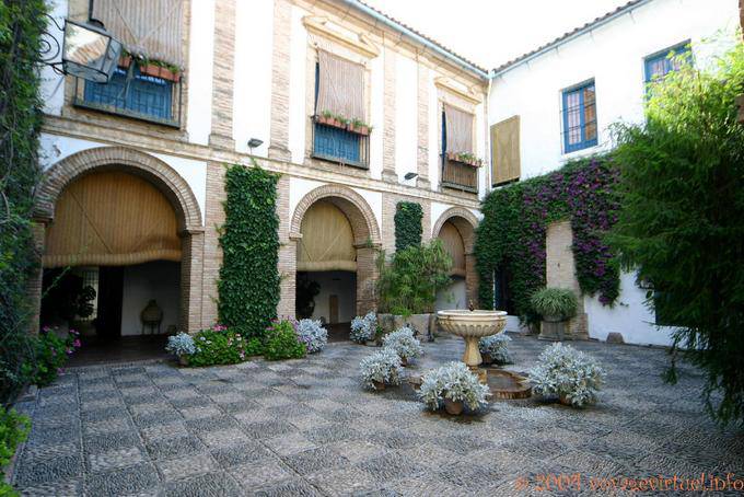 Blühenden Innenhof von Cancela, Palacio de Viana, Cordoba - Spanien, Andalusien