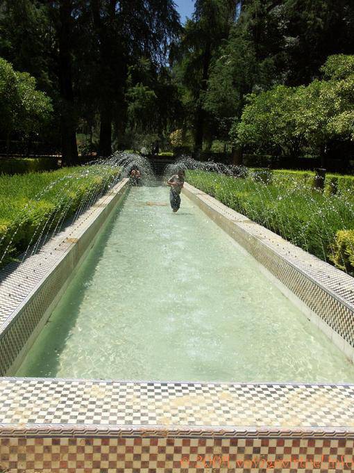 Schwimmen in der Maria Luisa Park, Sevilla - Spanien