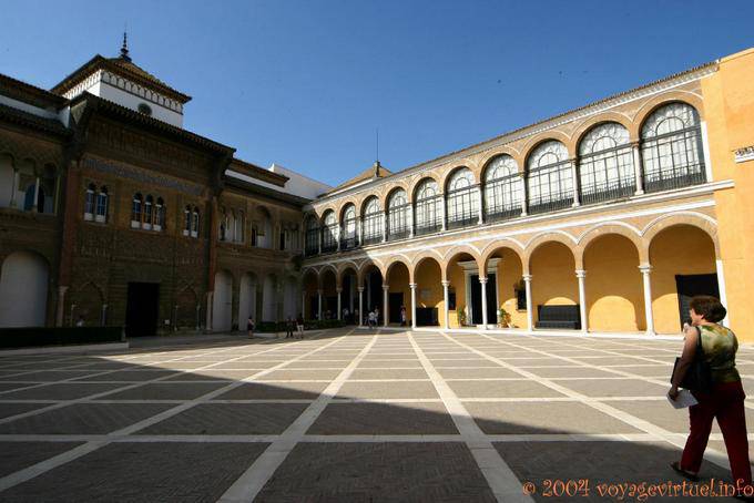 Patio de la Monteria, Alcazar von Sevilla - Spanien