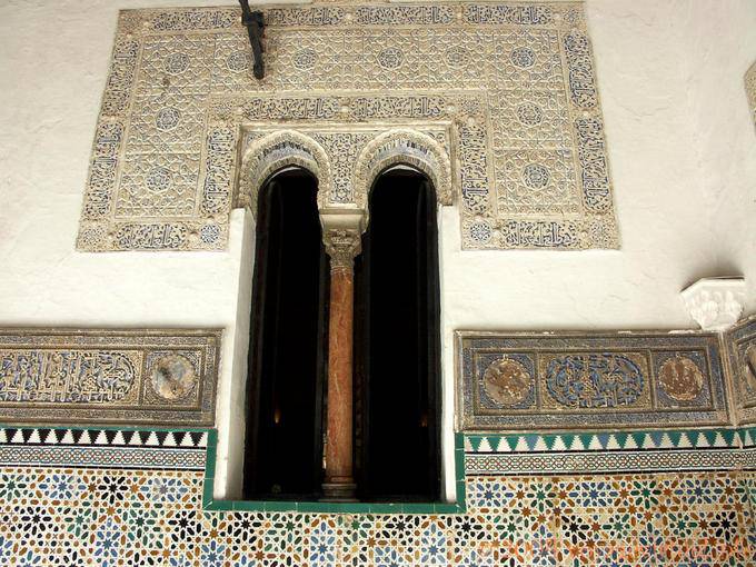 Ornament und Mudéjar-Azulejos, Sevilla Alcazar - Spanien