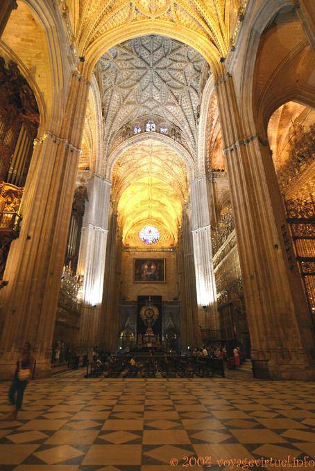 Die Capilla Mayor, der Kathedrale von Sevilla - Spanien