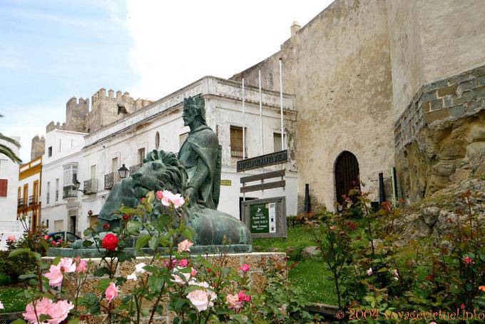 Denkmal von König Sancho IV, Calle Alcalde Juan Nunez, Tarifa - Spanien