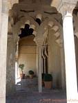 Cusped Bögen auf die Alcazaba, Malaga, Spanien.