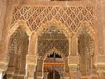 Gericht der Löwen. Innere des Pavillons, Alhambra Nasriden Granada, Spanien.