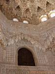 Die Halle des Abencerragen, Alhambra Nasriden Granada, Spanien.