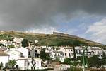 Wände unter den Wolken, Granada, Spanien.