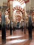 Schwarz und rosa Marmor Zugabe Alhaken, Mezquita Cordoba, Spanien.