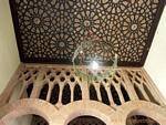 Maurischen Stil Decke im Museo de Las Artes Populares y Costumbres, Sevilla, Spanien.