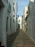 Gepflasterten Straße von Vejer de la Frontera, Spanien.
