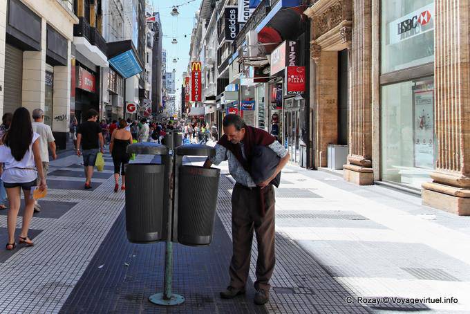 Avenida Florida, Armut, Buenos Aires - Argentinien