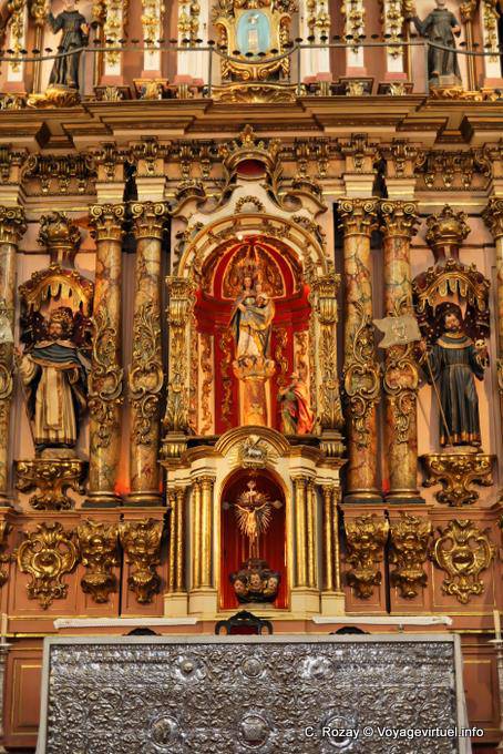 El Retablo Mayor (Hauptaltar) Altar Basilica del Pilar, Buenos Aires - Argentinien