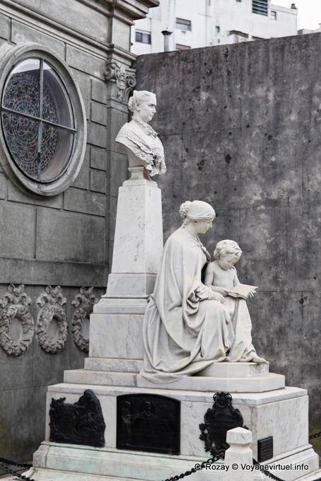 Emma Nicolay Caprile, Skulptur Lucio Correa Morales, Cementerio de la Recoleta - Argentinien