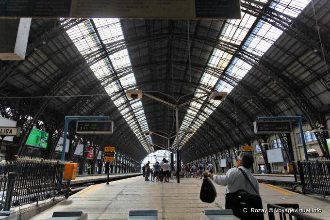 Retiro Mitre Station, Hafenanlagen, Buenos Aires - Argentinien
