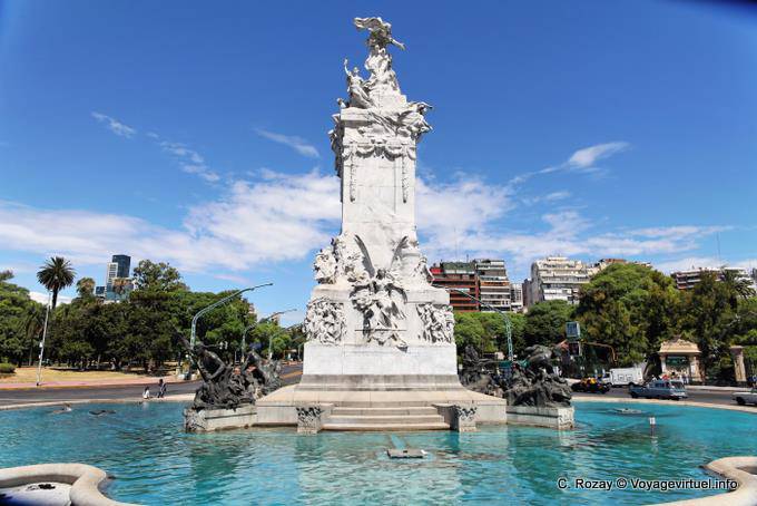 Am Monumento Espanoles, Buenos Aires - Argentinien