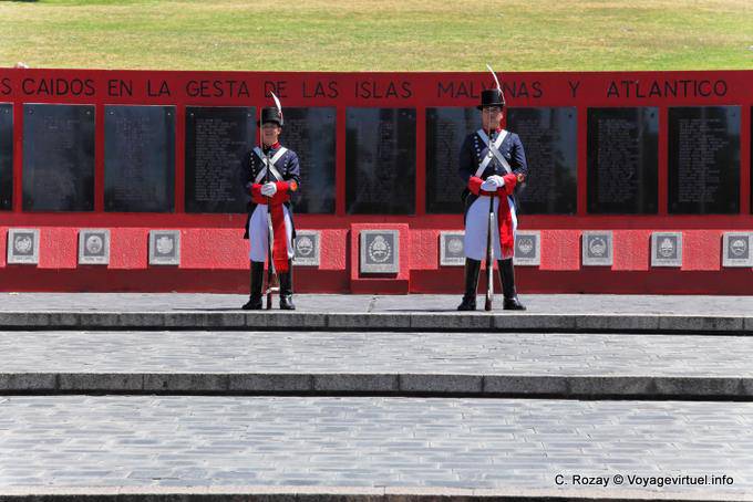 Monumentos in Malvinas, Buenos Aires gefallen - Argentinien
