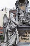 Skulptur von Miguel Sansebastiano fällt Dr. Virgilio Tedin, Cementerio de la Recoleta, Argentinien.