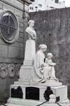 Emma Nicolay Caprile, Skulptur Lucio Correa Morales, Cementerio de la Recoleta, Argentinien.