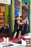 La Boca, Tango vor dem Restaurant Nonno Bachicha, Magallanes, Buenos Aires, Argentinien.