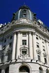 Reconquista, Gebäude an der Ecke von Juan Domingo Peron, Buenos Aires, Argentinien.