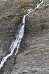 Wasserfall an der Spitze der Moräne des Martial Glacier, Ushuaia, Argentinien.