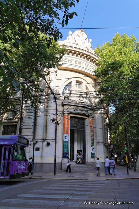 Edifice de la banque de Mendoza Plaza San Martin - Argentinien