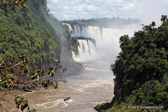 Auf dem Weg zum Salto Tres Mosqueteros, Iguazu Wasserfälle - Argentinien