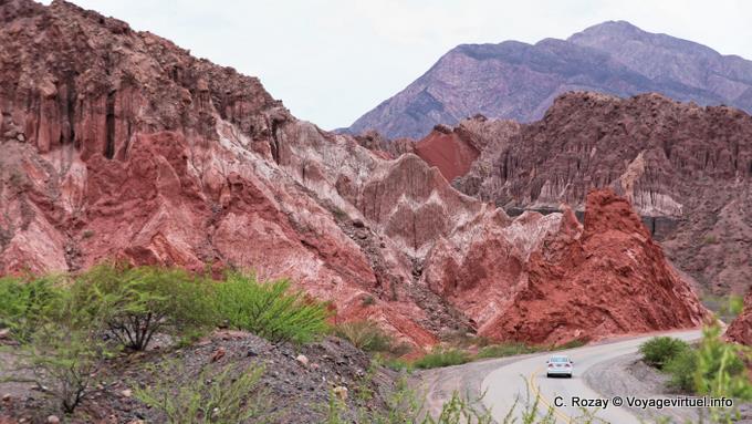Seltsamen Formen auf dem Weg von Salta nach Cafayate, Quebrada de las Conchas - Argentinien