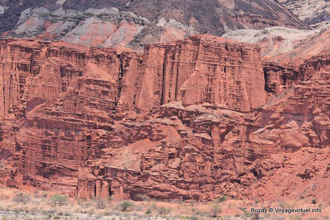 Cliffs in der Sierra, Ruta 40, Hualfin - Argentinien