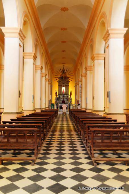 Nef, Cafayate Catedral Nuestra Señora del Rosario - Argentinien