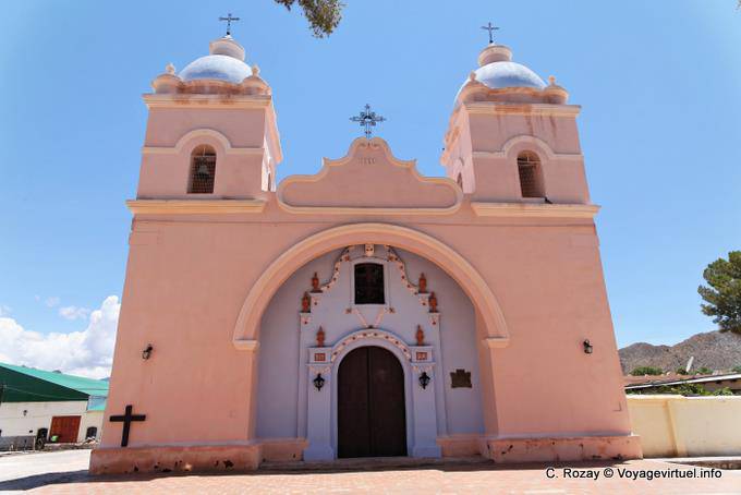 Fassade der Iglesia de Seclantas - Argentinien