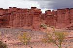 Rote Erde und schwarzen Himmel, Talampaya, Argentinien.
