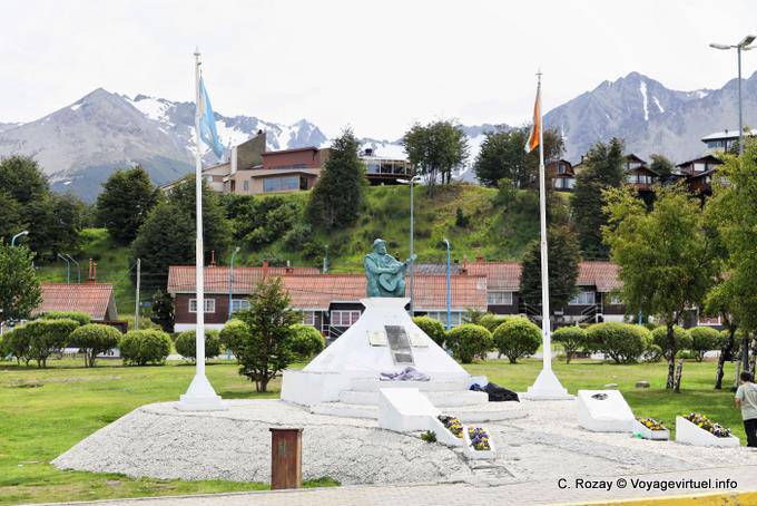 Statue an der Gitarre, Ushuaia - Argentinien