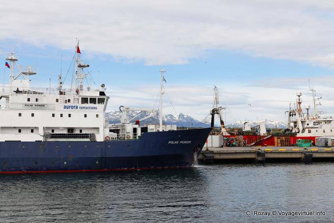 Polarexpeditionsschiff, Hafen von Ushuaia - Argentinien