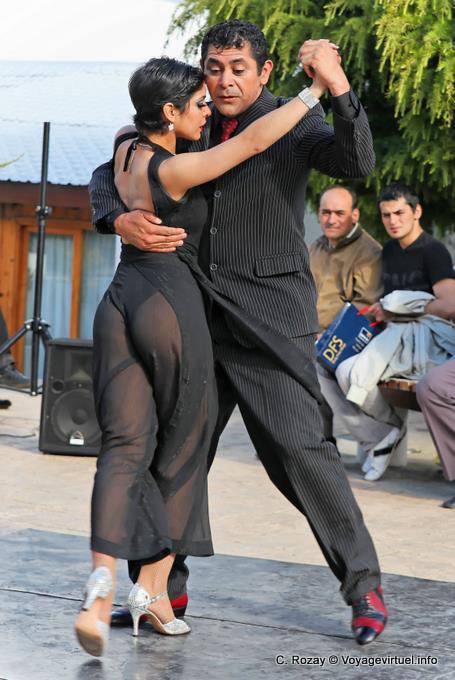 Milonga rasenden Tango auf der Straße, Ushuaia - Argentinien