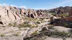 Rocks untersuchte die Quebrada de las Flechas Tal Calchaquies, Ruta 40, Argentinien.