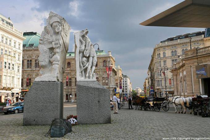 Albertina Platz, Mahnmal Gegen Krieg und Faschismus - Wien - Österreich