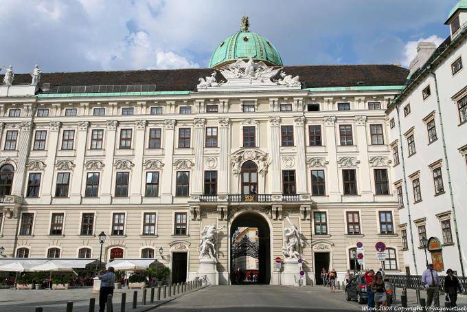 Hofburg, Ausgang zum Michaelerplatz - Wien - Österreich