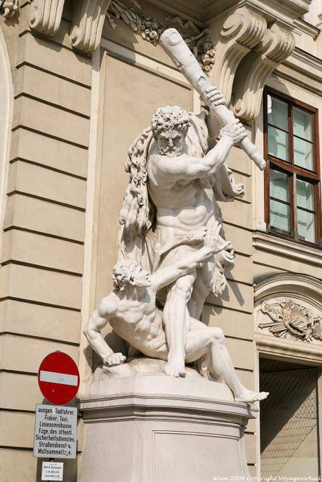 Hofburg Spanische Reitschule, eine weitere Statue des Herkules - Wien - Österreich