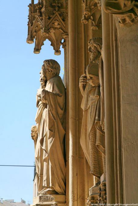 Maria Am Strand, Portale mit Figuren und Reliefs - Wien - Österreich