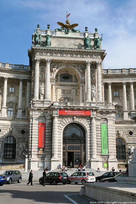 Neueburg Osterreichische Nationalmuseum Eingang - Wien - Österreich