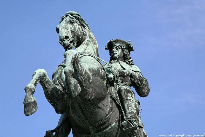 Neueburg Museum Statue Prinz Eugen von Savoyen Helden Platz - Wien - Österreich